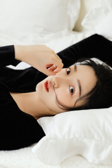 明星专题：李英爱
